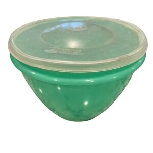Vintage Tupperware Crisp-It Jadeite Green Lettuce Keeper #679 Seal #680